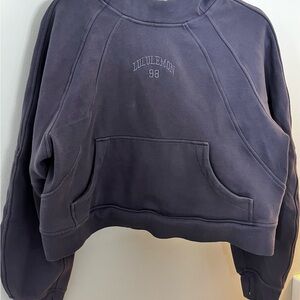 lululemon athletica Women's Dark Purple cropped hoodie